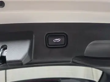 2024 Kia Seltos с пробегом 17 879 км