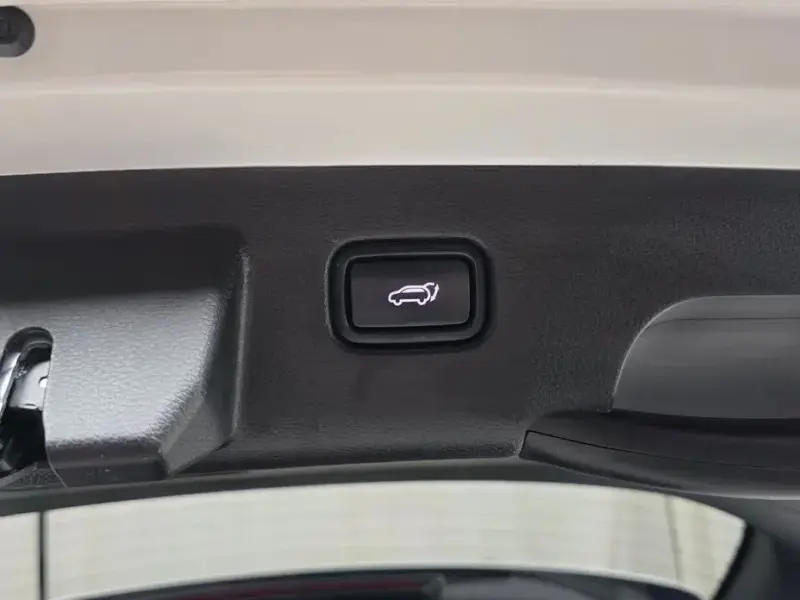2024 Kia Seltos с пробегом 17 879 км