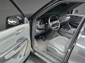 2023 Kia EV9 с пробегом 9 188 км