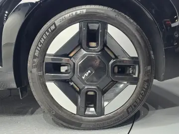 2023 Kia EV9 с пробегом 9 188 км