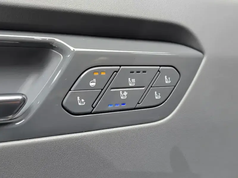 2023 Kia EV9 с пробегом 9 188 км