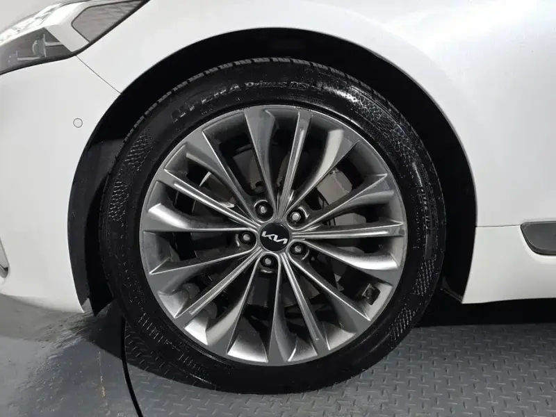 2023 Kia K9 с пробегом 65 049 км