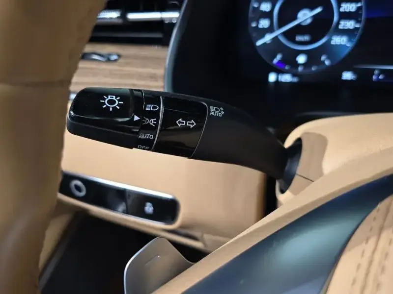 2023 Kia K9 с пробегом 65 049 км