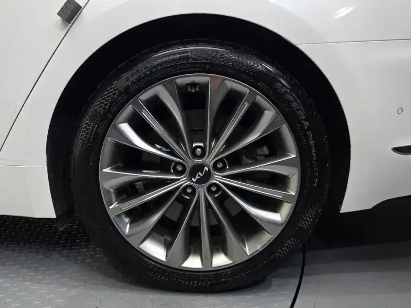 2023 Kia K9 с пробегом 65 049 км