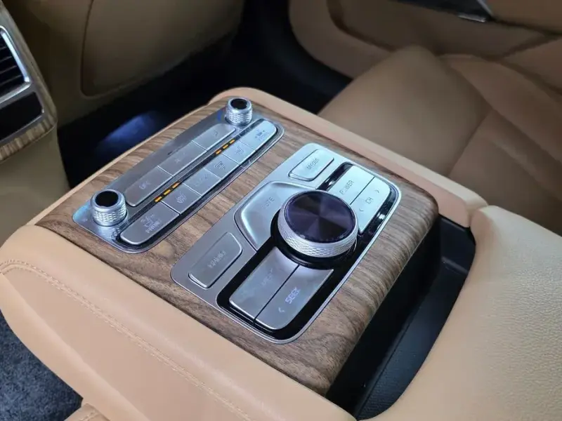 2022 Kia K9 с пробегом 39 976 км