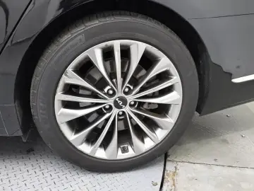 2022 Kia K9 с пробегом 39 976 км