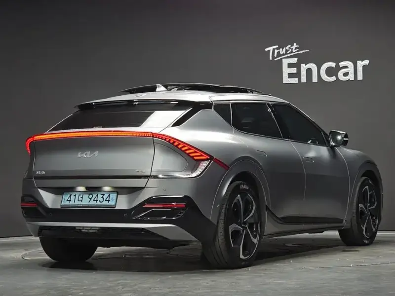 2023 Kia EV6 с пробегом 61 160 км
