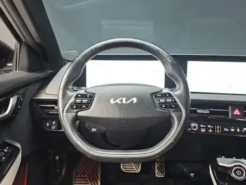 2023 Kia EV6 с пробегом 61 160 км