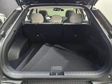 2023 Kia EV6 с пробегом 42 247 км