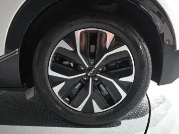2023 Kia EV6 с пробегом 36 959 км