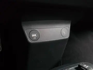 2023 Kia EV6 с пробегом 36 959 км