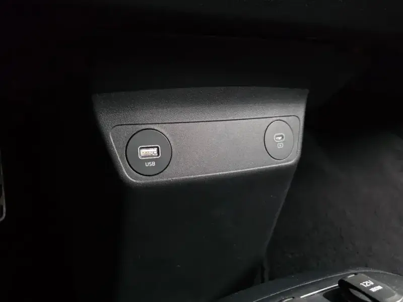 2023 Kia EV6 с пробегом 36 959 км