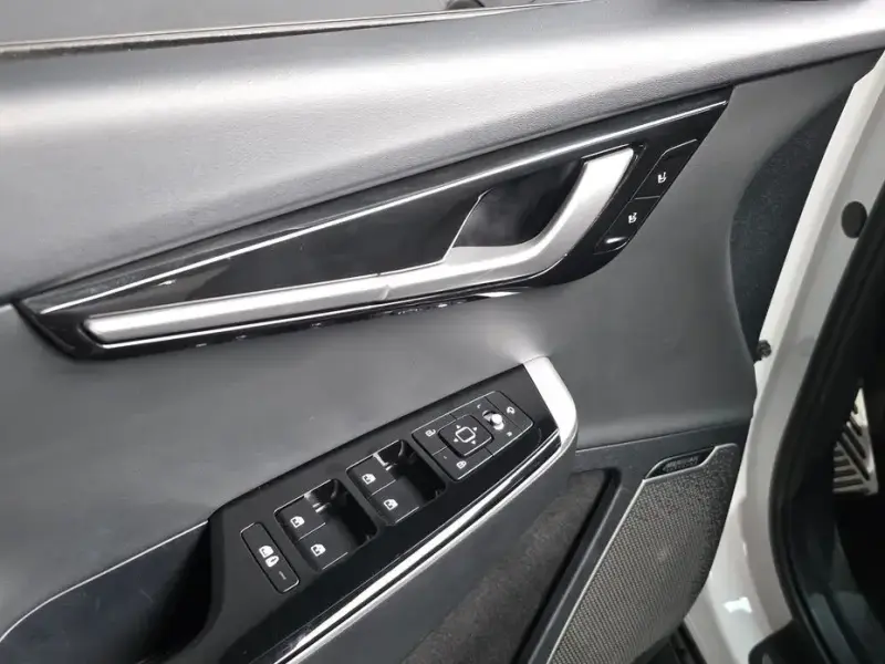 2023 Kia EV6 с пробегом 36 959 км
