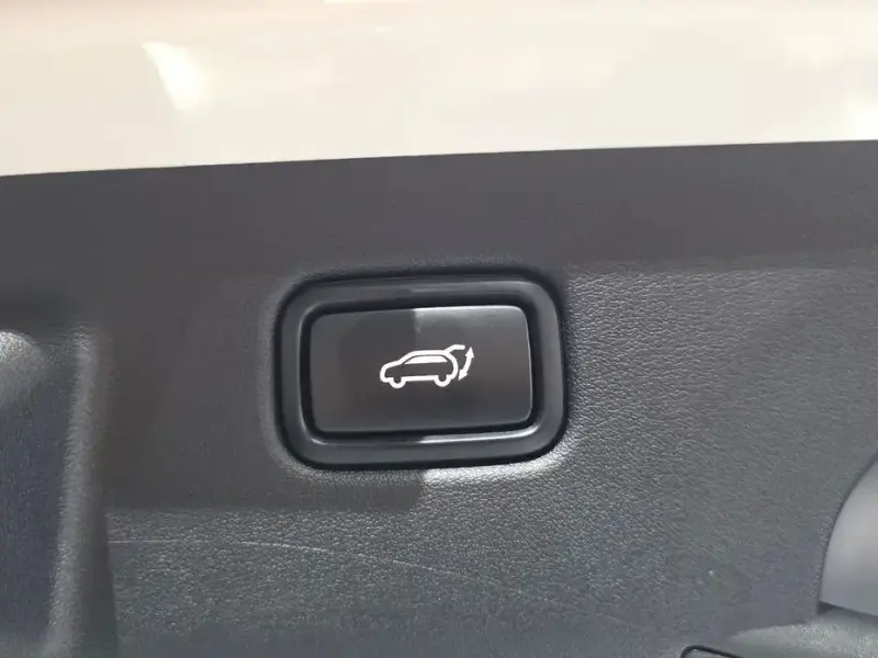 2023 Kia EV6 с пробегом 36 959 км