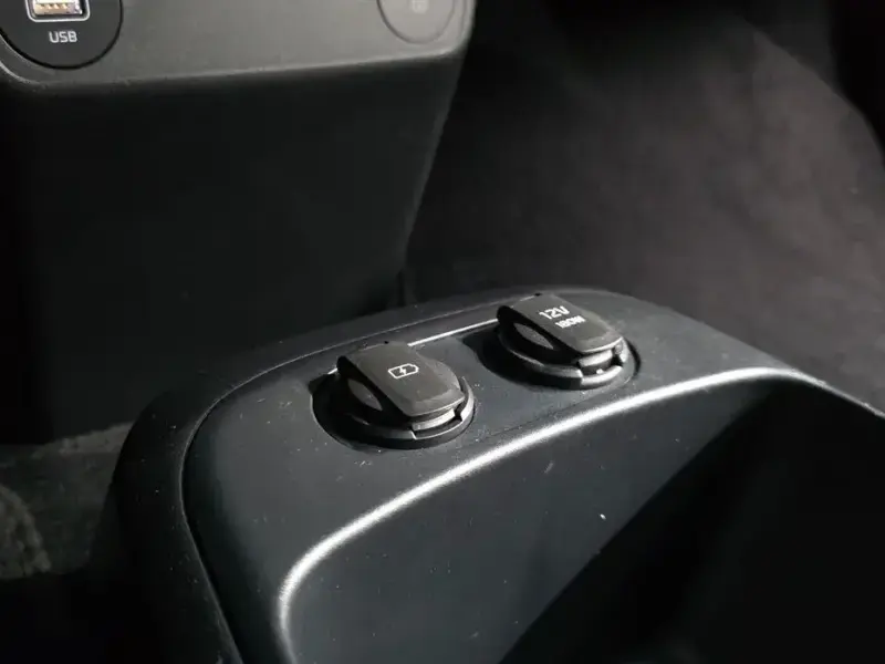 2023 Kia EV6 с пробегом 36 959 км