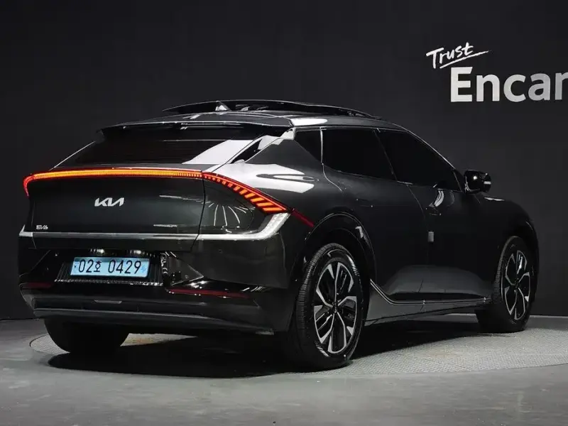 2023 Kia EV6 с пробегом 59 252 км