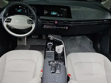 2023 Kia EV6 с пробегом 59 252 км