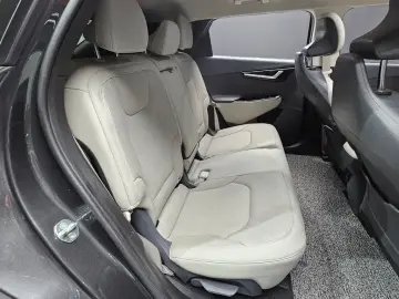 2023 Kia EV6 с пробегом 59 252 км