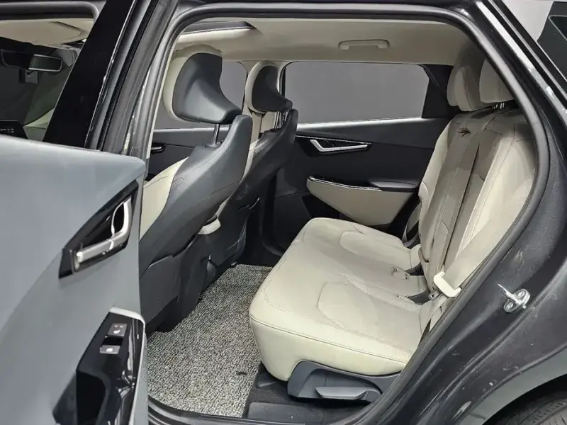 2023 Kia EV6 с пробегом 59 252 км