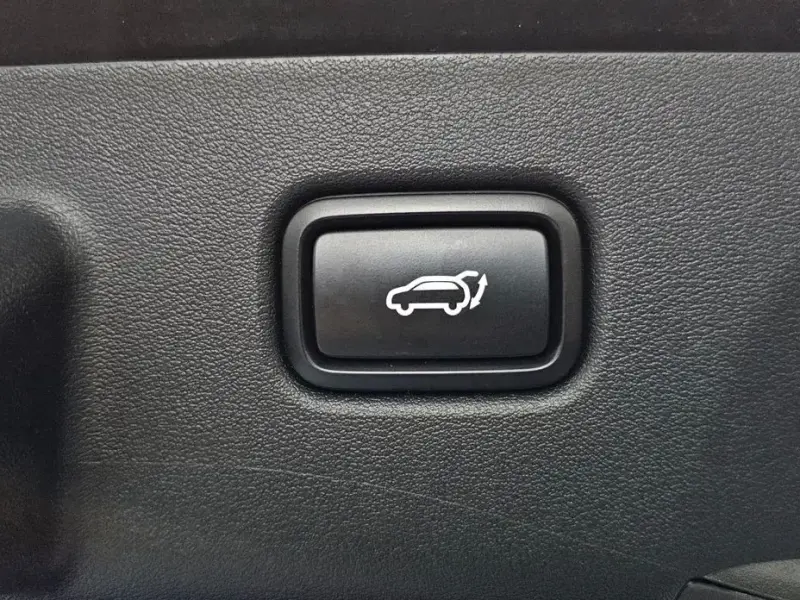 2023 Kia EV6 с пробегом 59 252 км