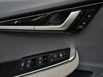 2023 Kia EV6 с пробегом 59 252 км