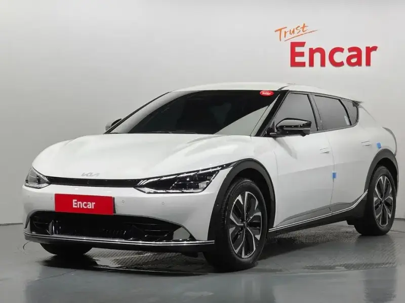 2024 Kia EV6 с пробегом 52 141 км