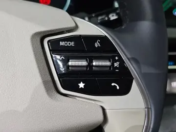 2023 Kia EV6 с пробегом 59 252 км