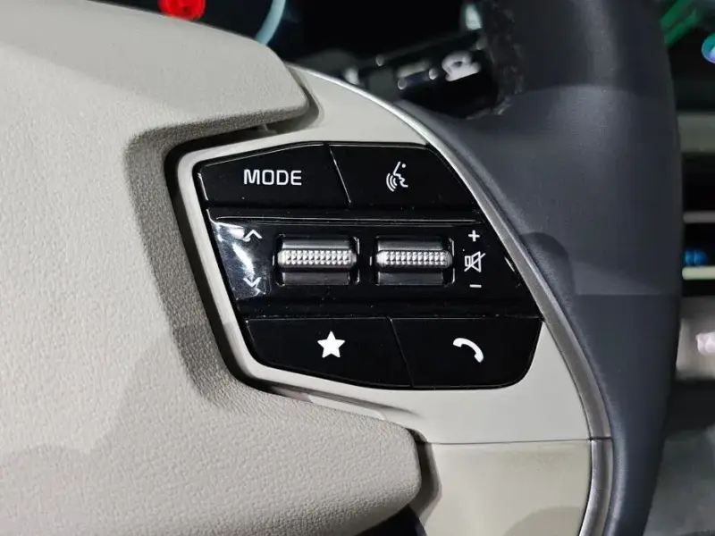 2023 Kia EV6 с пробегом 59 252 км