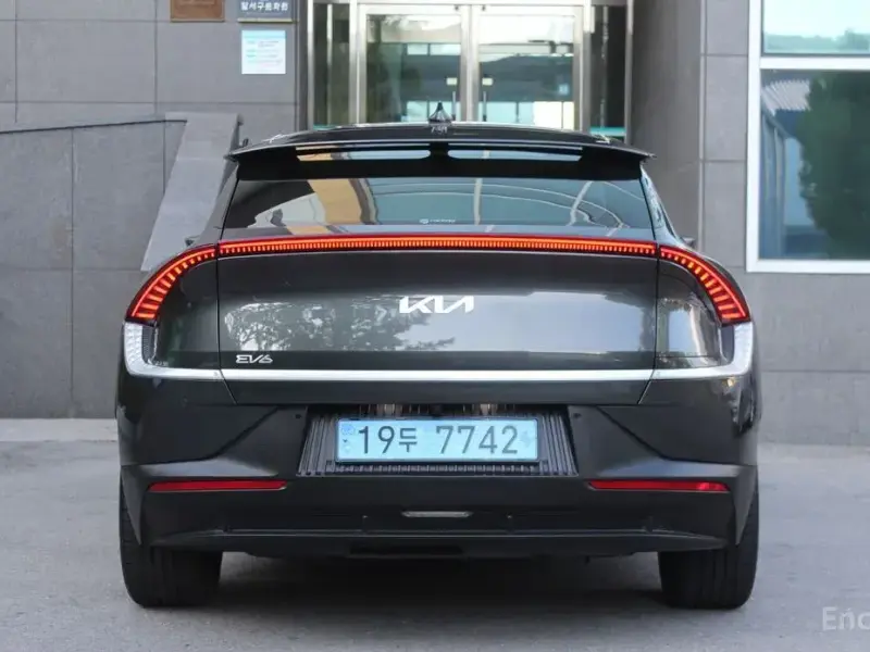 2022 Kia EV6 с пробегом 79 500 км