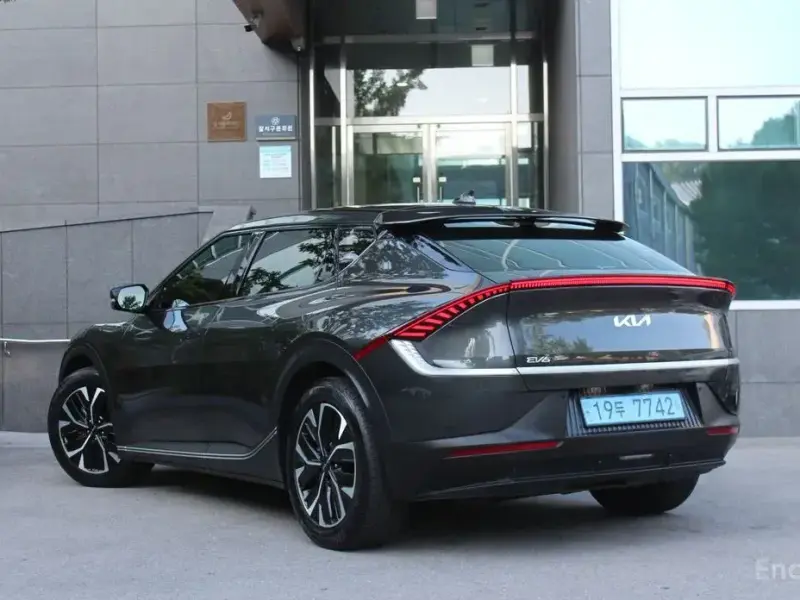 2022 Kia EV6 с пробегом 79 500 км