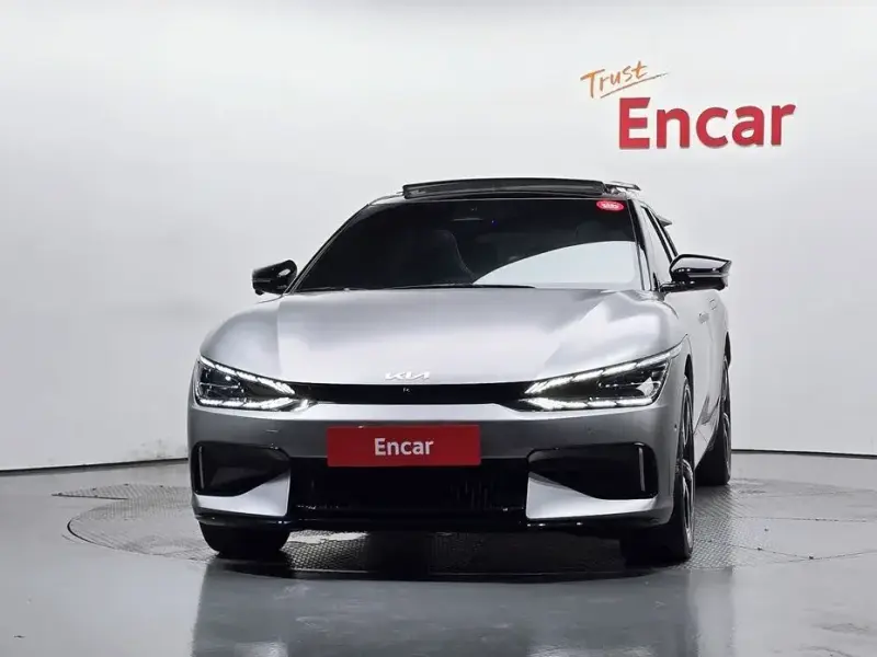 2023 Kia EV6 с пробегом 16 302 км