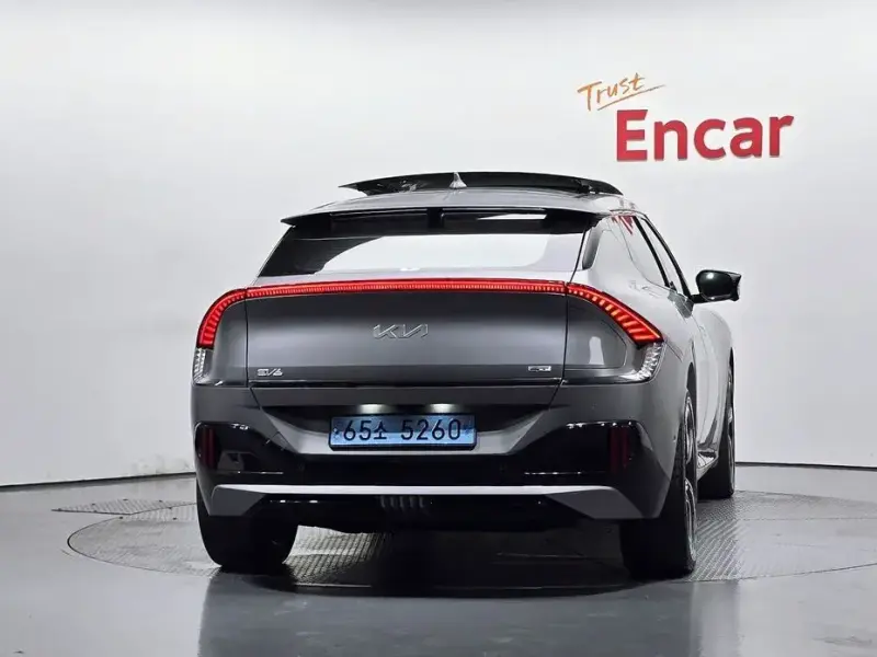 2023 Kia EV6 с пробегом 16 302 км