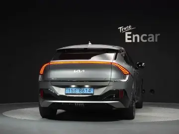 2023 Kia EV6 с пробегом 69 924 км