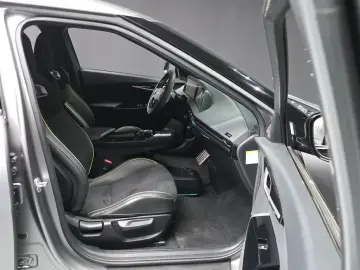 2023 Kia EV6 с пробегом 69 924 км