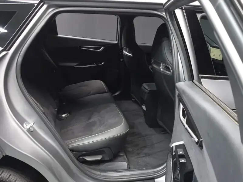 2023 Kia EV6 с пробегом 69 924 км