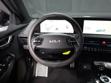 2023 Kia EV6 с пробегом 69 924 км