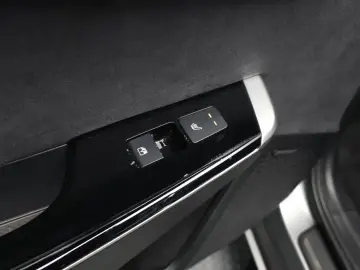 2023 Kia EV6 с пробегом 69 924 км