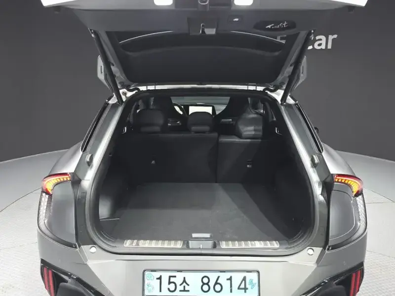 2023 Kia EV6 с пробегом 69 924 км