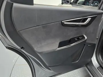 2023 Kia EV6 с пробегом 16 302 км