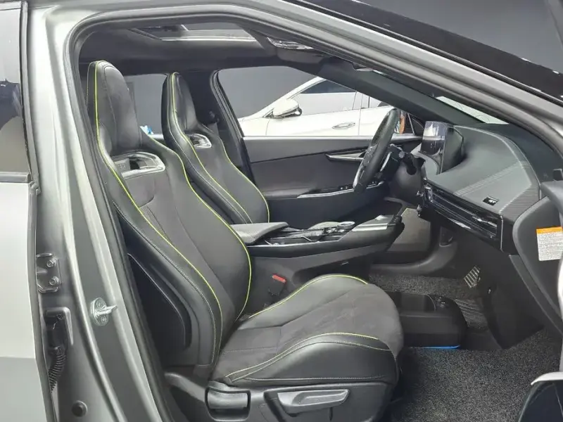 2023 Kia EV6 с пробегом 16 302 км
