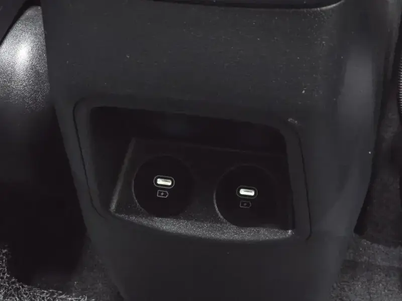 2023 Kia EV6 с пробегом 16 302 км