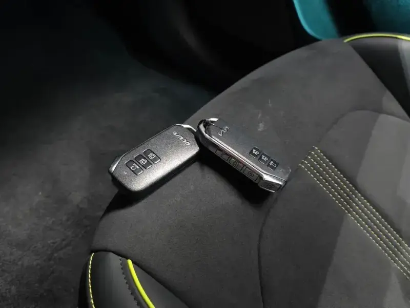 2023 Kia EV6 с пробегом 69 924 км