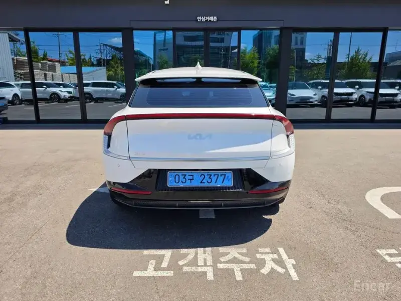 2022 Kia EV6 с пробегом 81 186 км