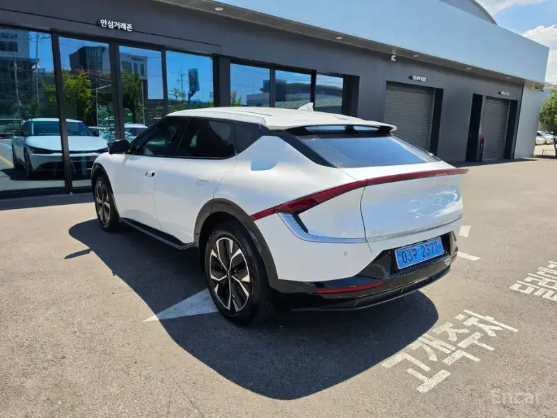 2022 Kia EV6 с пробегом 81 186 км