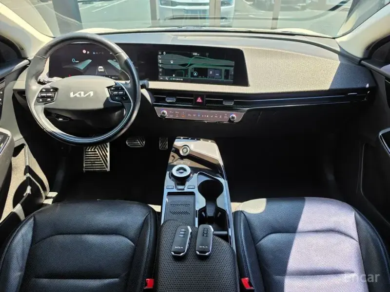 2022 Kia EV6 с пробегом 81 186 км