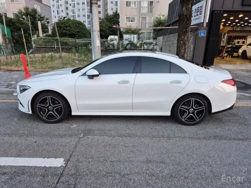 2023 Mercedes-Benz CLA с пробегом 20 034 км
