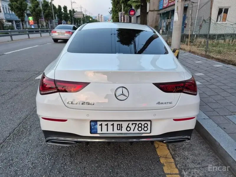 2023 Mercedes-Benz CLA с пробегом 20 034 км