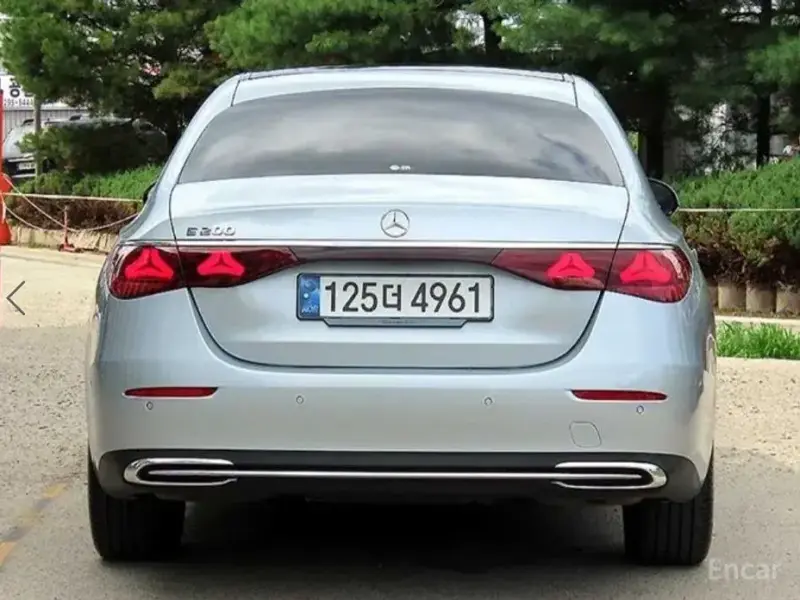 2024 Mercedes-Benz E-Класс с пробегом 33 274 км