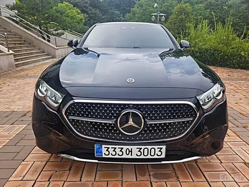 2024 Mercedes-Benz E-Класс с пробегом 9 800 км