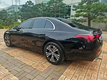 2024 Mercedes-Benz E-Класс с пробегом 9 800 км